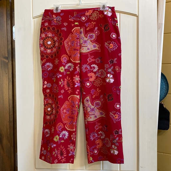 Like New! ECI New York fully lined silk embroidered crop pants - Picture 1 of 5